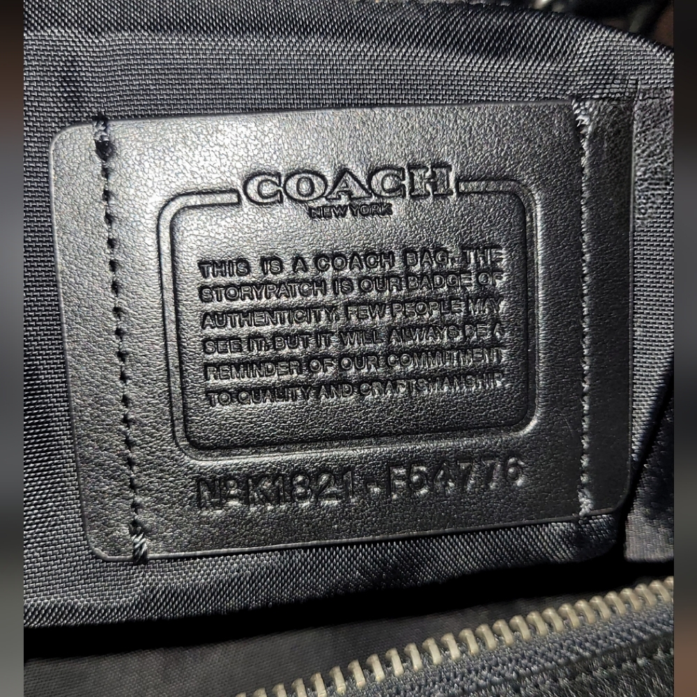 ⛔️SOLD!⛔️COACH Unisex Voyager Bag In Signature Canvas Duffle Bag VG Pre-loved - Picture 15 of 16
